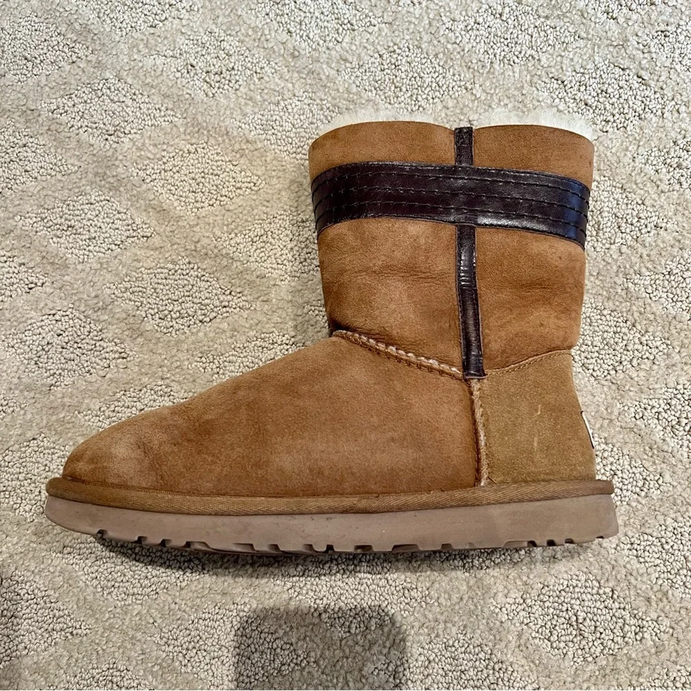 EUC UGG Josette Leather Bow Ankle Sheepskin Suede Boots Booties - Picture 8 of 15